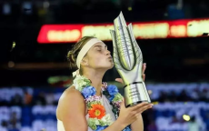 网球巨星萨巴伦卡甜蜜订婚，爱情与事业的完美交织